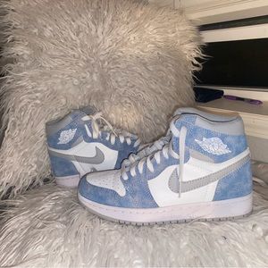 JORDAN 1 HYPER ROYAL